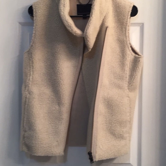 Banana Republic Sheepskin Vest - Picture 3 of 4